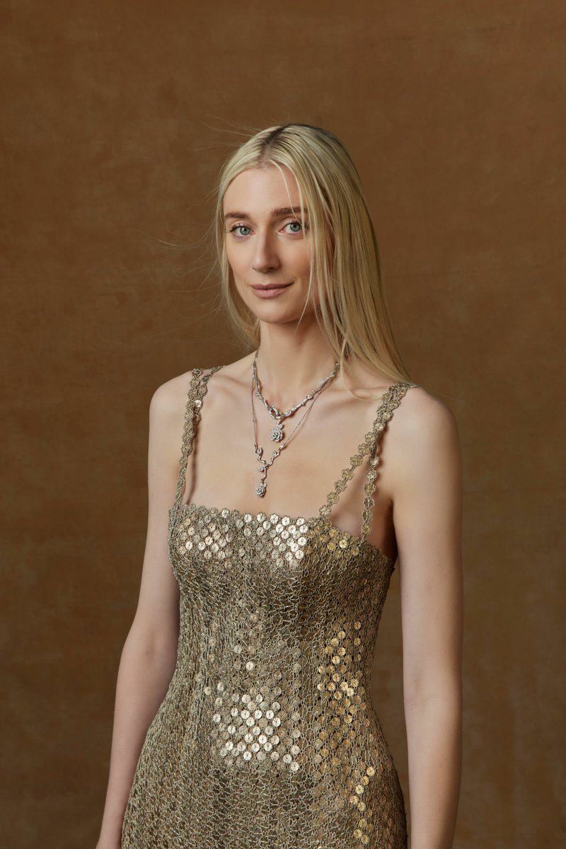 elizabeth debicki golden globes dress Elizabeth Debicki wins her first Golden Globe