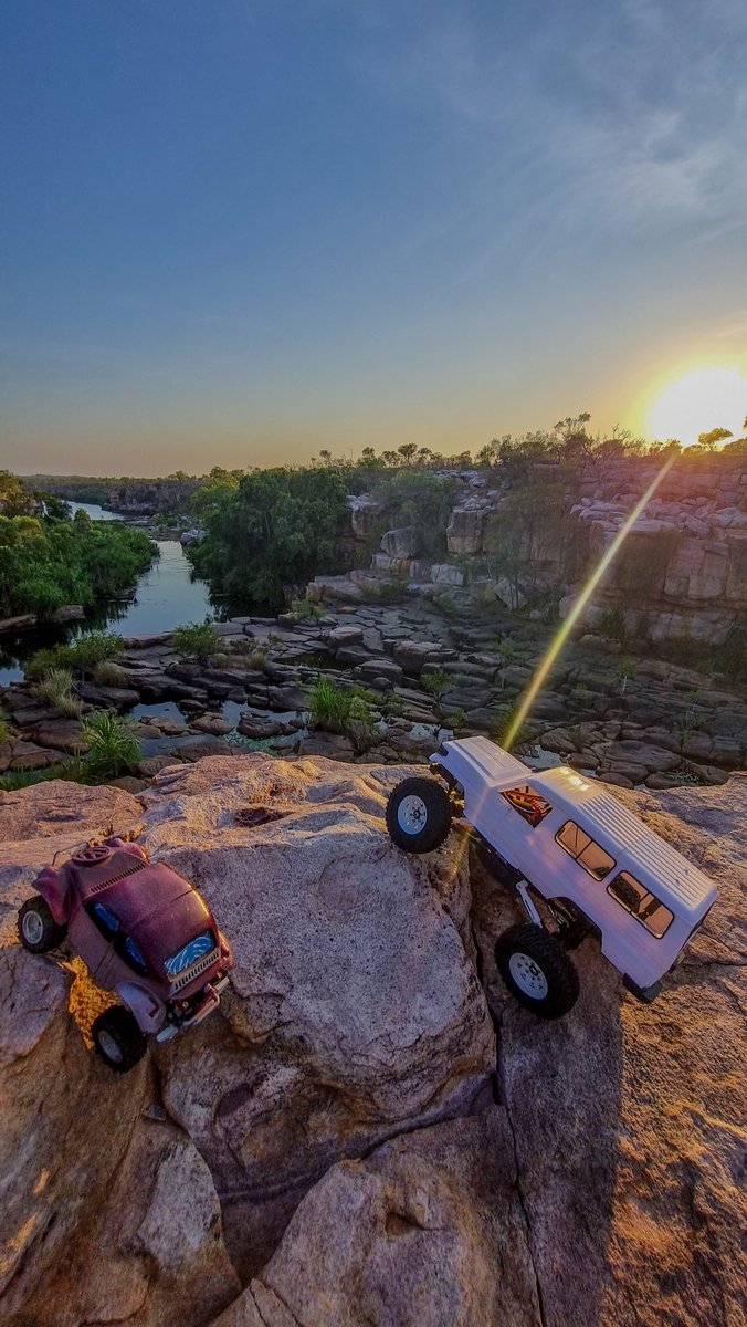 nomad_fisho's tweet photo. Remote Kimberley crawling! 
.
.
.
#rccrawlers #rockcrawlers #nftphotography #photography #picoftheday #Australia https://t.co/TNOLlAArYt