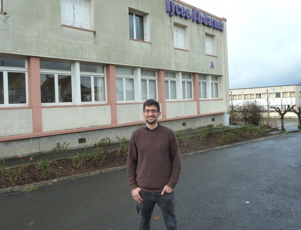 La cité scolaire de Saint-Yrieix-la-Perche accueille un assistant de langue chilien 

lepopulaire.fr/saint-yrieix-l… 

#HauteVienne #education