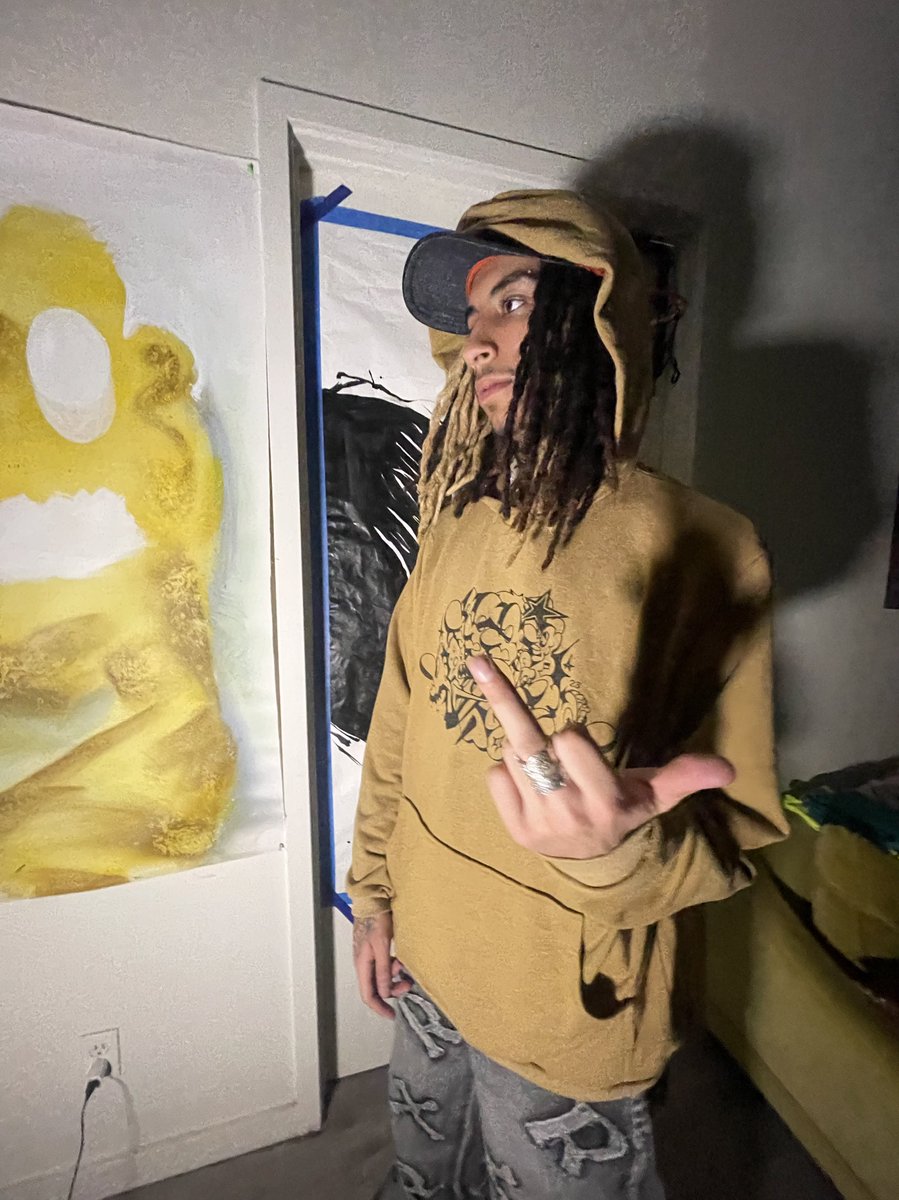nofucksmario's tweet photo. take em boys to school https://t.co/Kr9KbOiy8v