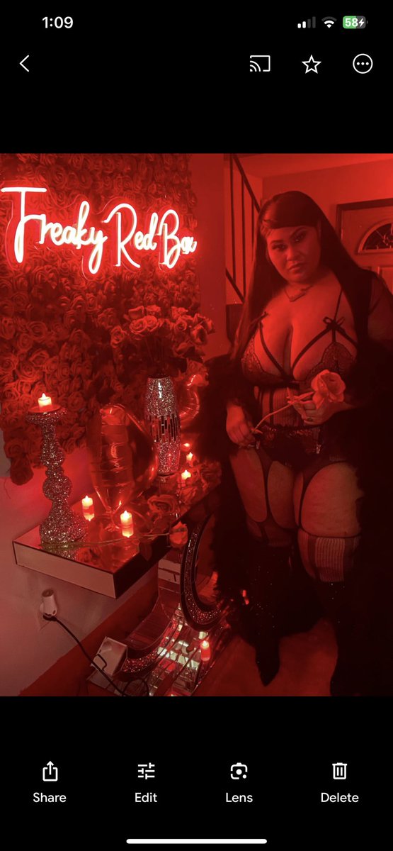 nolathemfbody's tweet photo. I love to roll play Red light special #freakyredbox💋 https://t.co/3Fd5PNfutQ