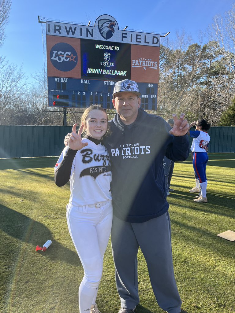 addytodd7's tweet photo. Had a great time today at the @uttylerpatriots camp https://t.co/auGEzJEBdm