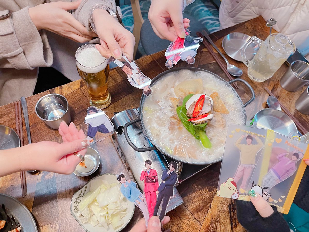 올해도 行くぞ！ 🇯🇵
❤️💚🧡💙💜🩷💛

📍 합정 야타이 쇼부 

📷 <a href="/nanidan_imo/">imo🥔いも</a> <a href="/0oS2na/">✌︎カリン✌︎</a> <a href="/0809purin0809/">챠챠∩^ω^∩</a>  
 <a href="/ryeonapark9574/">밋치게따 슌스케</a>