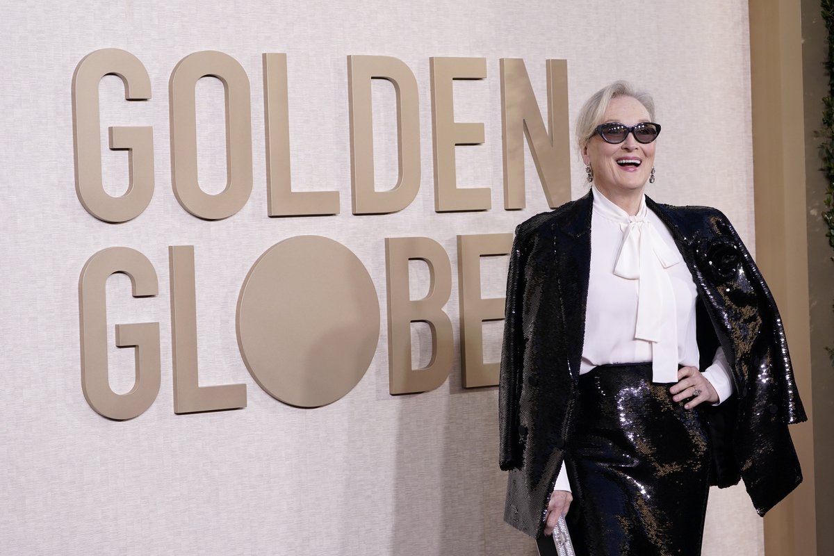 OnTheRedCarpet's tweet photo. Our queen, Meryl Streep has arrived at the #GoldenGlobes. She's nominated for her role on @OnlyMurdersHulu, streaming now on @hulu. 

 (📸John Salangsang/Golden Globes 2024/Golden Globes 2024 via Getty Images) https://t.co/i7ywfC0EJJ
