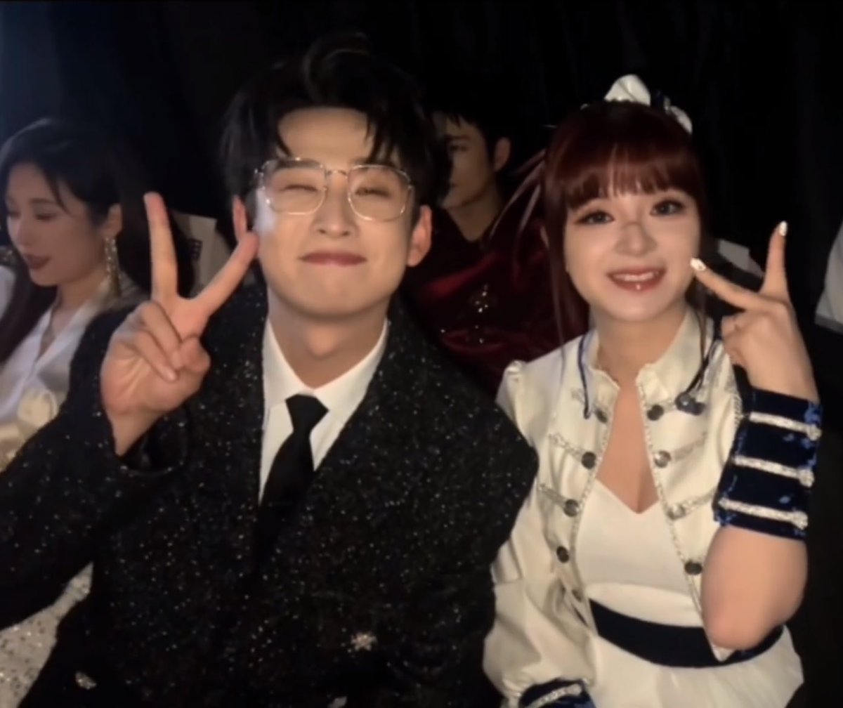 chenbaobao1997's tweet photo. 好可爱的两个人🥰 https://t.co/3xejLLM7tt