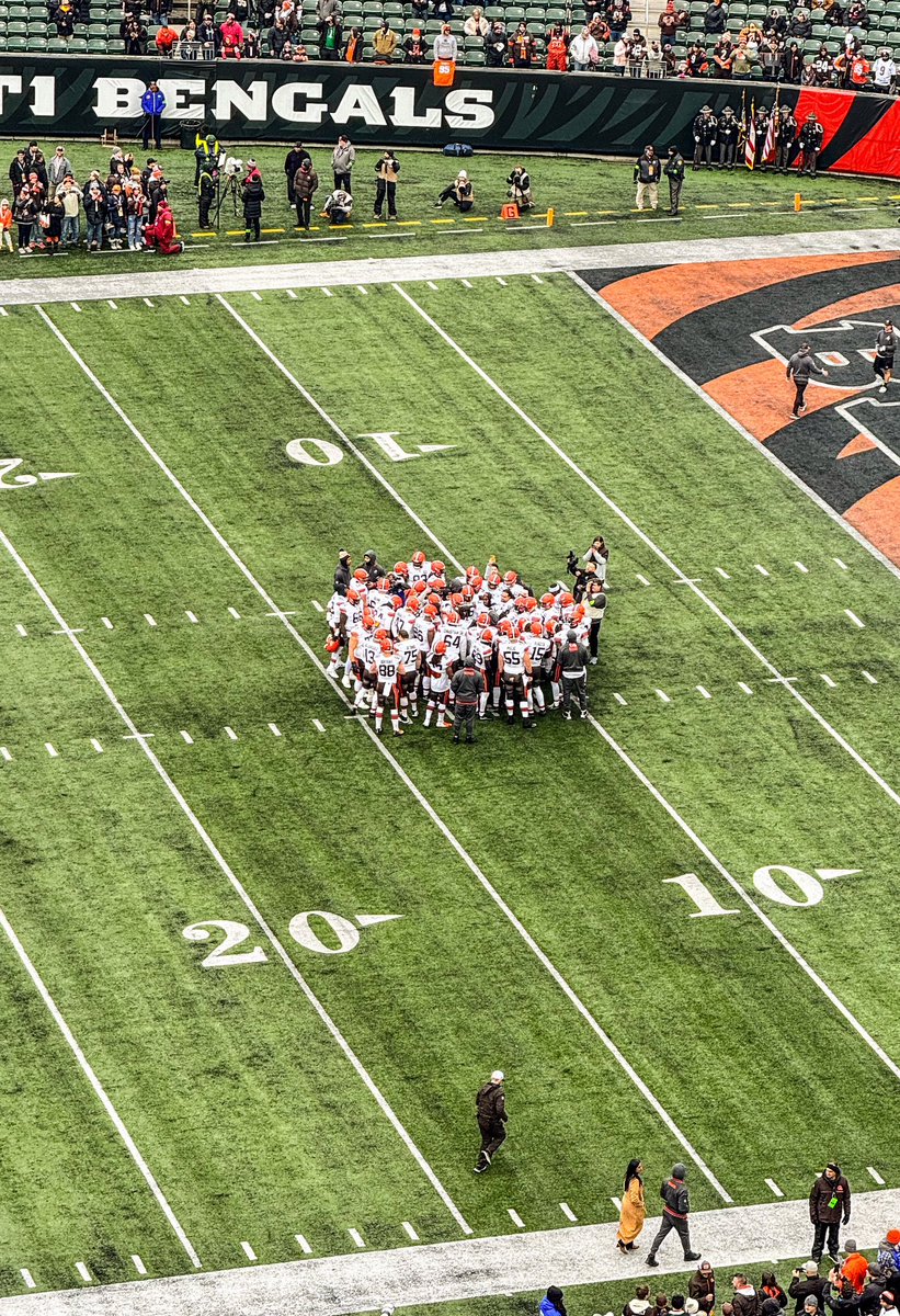 RyanLKara's tweet photo. Had a blast at the @Browns game today!  Next stop Houston! https://t.co/psfCZvDAlm