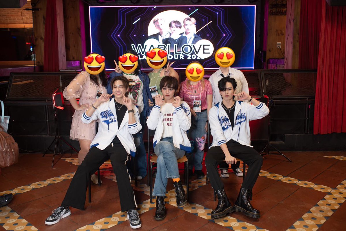 emeluvbl's tweet photo. Obvio también fui la + feliz pq pude conocer a #SantaEarth 🥰❤️

Ese evento fue lo + lindo de mi 2023 ✨✨ 

#bb0un 
#cooheart 
#santapp https://t.co/RLU2aLHFHi