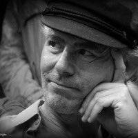 Aníbal Malvar: “ Ahora que los plásticos ya han infectado los arenales y rocas de prácticamente toda nuestra costa occidental, tampoco os creáis que la Xunta ha activado ningún plan de emergencia. Según han denunciado ya varios alcaldes, hasta los letrados de la compañía naviera