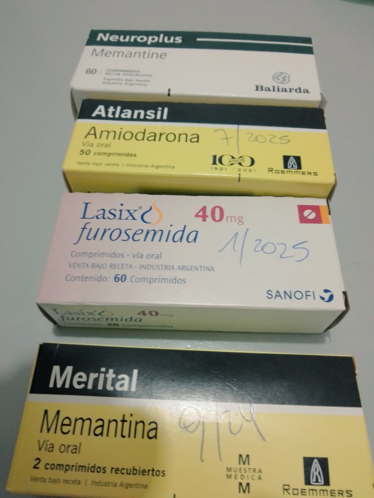 Amigos: Tengo para donar estos medicamentos, espero que nadie tenga que usarlos nunca, pero si alguien los necesita o sabe de alguna persona que los utiliza, avísenme. A @todos les pido ayuden a viralizar con Rt. Hay mucha gente que necesita remedios y no puede comprarlos. 🍀…