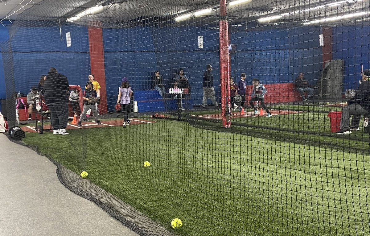 Play Ball Baseball Softball Academy tweet media