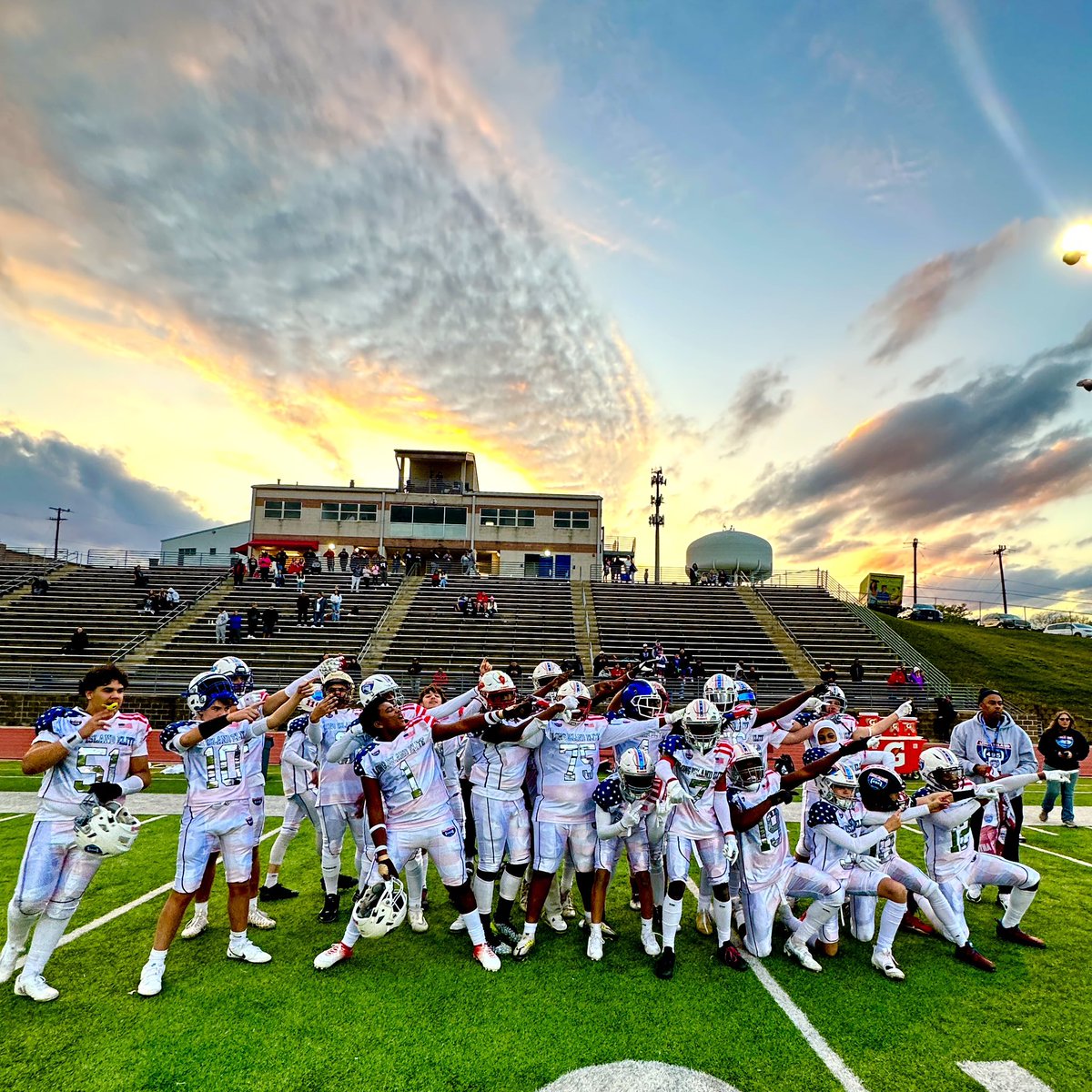 𝟏𝟒𝐔 𝐔𝐍𝐃𝐄𝐅𝐄𝐀𝐓𝐄𝐃 𝐍𝐄𝐖 𝐘𝐄𝐀𝐑’𝐒 𝐁𝐎𝐖𝐋 𝐂𝐇𝐀𝐌𝐏𝐈𝐎𝐍𝐒 🏆 
𝗡𝗘𝗪 𝗬𝗢𝗥𝗞 ➡️ 𝗧𝗘𝗫𝗔𝗦
TAG A PLAYER OR COACH IN THE COMMENTS

𝗧𝗛𝗘 𝗟𝗢𝗡𝗚 𝗜𝗦𝗟𝗔𝗡𝗗 𝗘𝗟𝗜𝗧𝗘 𝗡𝗔𝗧𝗜𝗢𝗡𝗔𝗟 𝗧𝗘𝗔𝗠 𝗣𝗥𝗢𝗚𝗥𝗔𝗠
✅ 𝗜𝗡𝗖𝗥𝗘𝗔𝗦𝗘 𝗦𝗞𝗜𝗟𝗟
✅ 𝗚𝗔𝗜𝗡