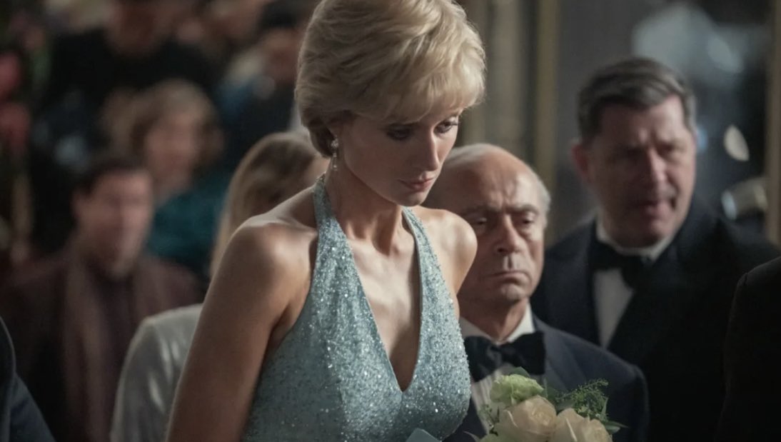 DiscussingFilm's tweet photo. Elizabeth Debicki wins Best Supporting TV Actress at the #GoldenGlobes

See the full winners list: https://t.co/rstXyD6XdF https://t.co/M5Pv2tF6eR