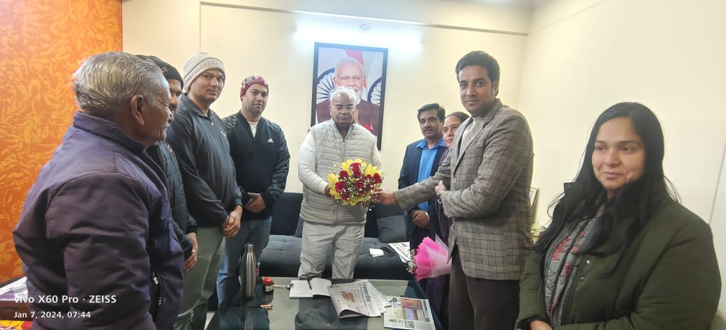 AjayAry33851907's tweet photo. आज, माननीय मंत्री महोदय, पंचायतीराज विभाग से साथी अधिकारियों के साथ शिष्टाचार मुलाकात की गई। मुलाकात के दौरान माननीय मंत्री महोदय ने विभागीय मुद्दों पर विस्तार से चर्चा की तथा विभाग में चल रही योजनाओं और गतिविधियों की जानकारी ली। https://t.co/NwENZD5Fmu