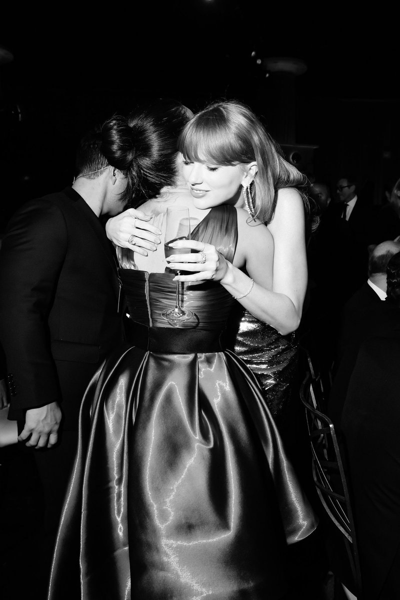 green emerald velvet dress Black Red Taylor Swift Strapless Satin Dress Long Prom Red Carpet Dres   Hoprom