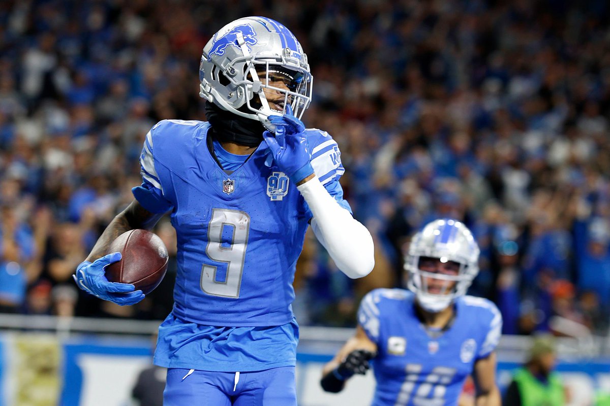LionsRoyalty's tweet photo. The only 9 I'm rooting for this weekend.

#OnePride https://t.co/LwGJVT5Uj2