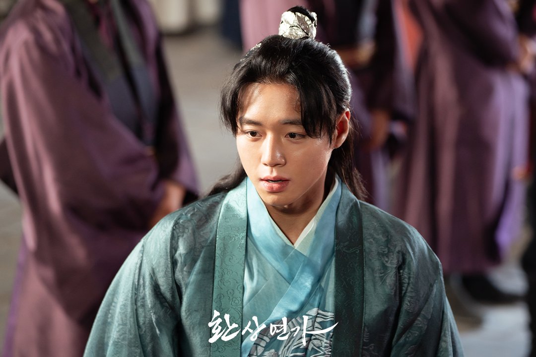 KBS_drama's tweet photo. [환상연가]
연월이를 위험에 빠뜨린 흑막의 주인공은 누구일까...!
오늘 밤 10시 10분에 공개된다는데...참을 수 없어요...알려주세요!!!! 🥹💧

KBS2 월화드라마 [환상연가]
매주 [월화] 밤 10시 10분 방송

#KBS #KBSDRAMA #환상연가 #박지훈 #홍예지 #황희 #지우 https://t.co/OhJjQKsIim