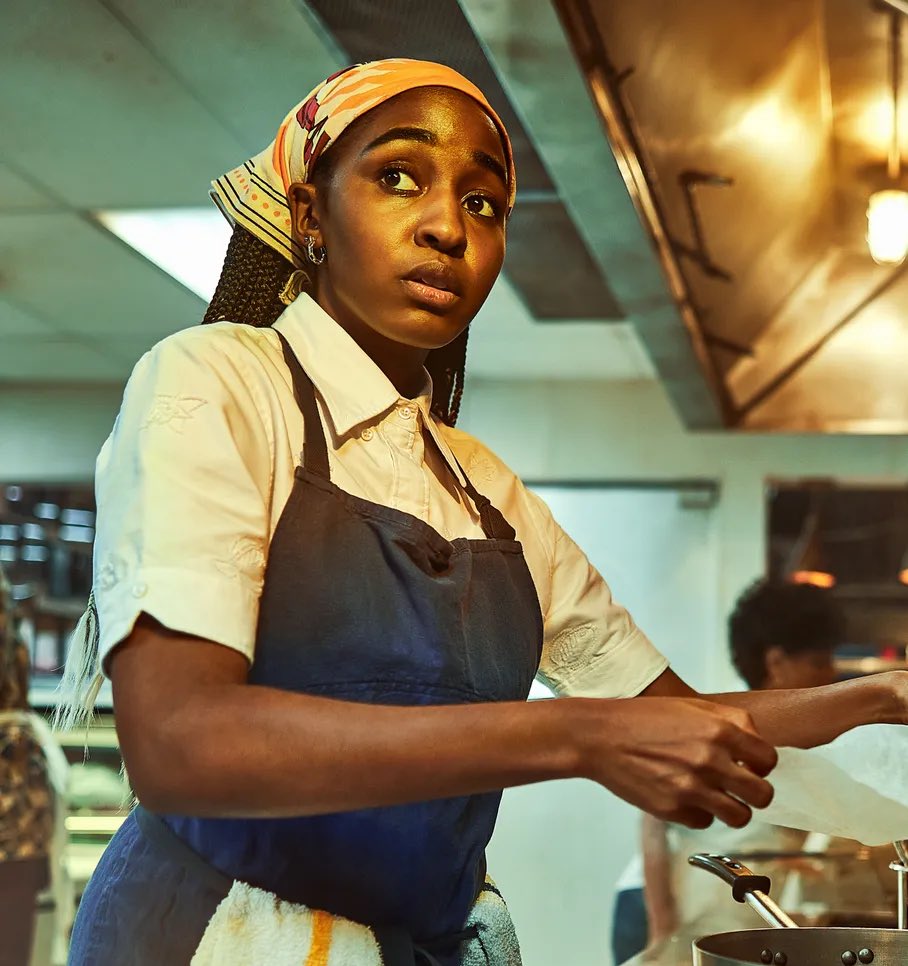 PopBase's tweet photo. Ayo Adeberi in ‘The Bear’ wins the Golden Globe for Best Actress in a Comedy TV series. #GoldenGlobes https://t.co/FjtodYNobC