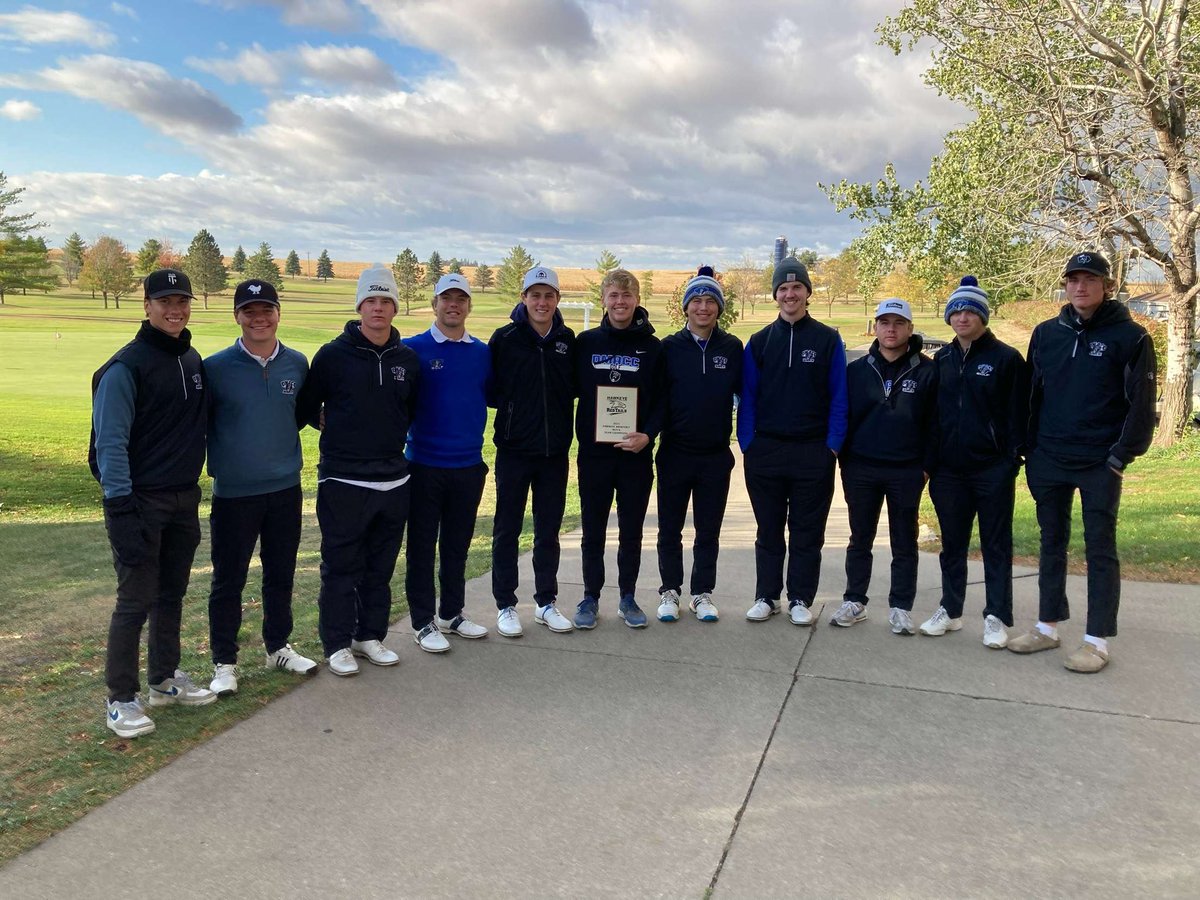 BearsGolfM's tweet photo. Fall Semester finished and ready to kick off a great spring semester tomorrow!
⛳️Quad Cup Champions
🏌️#4 National Rank
📚3.08 Team GPA https://t.co/ebVGXel8nc