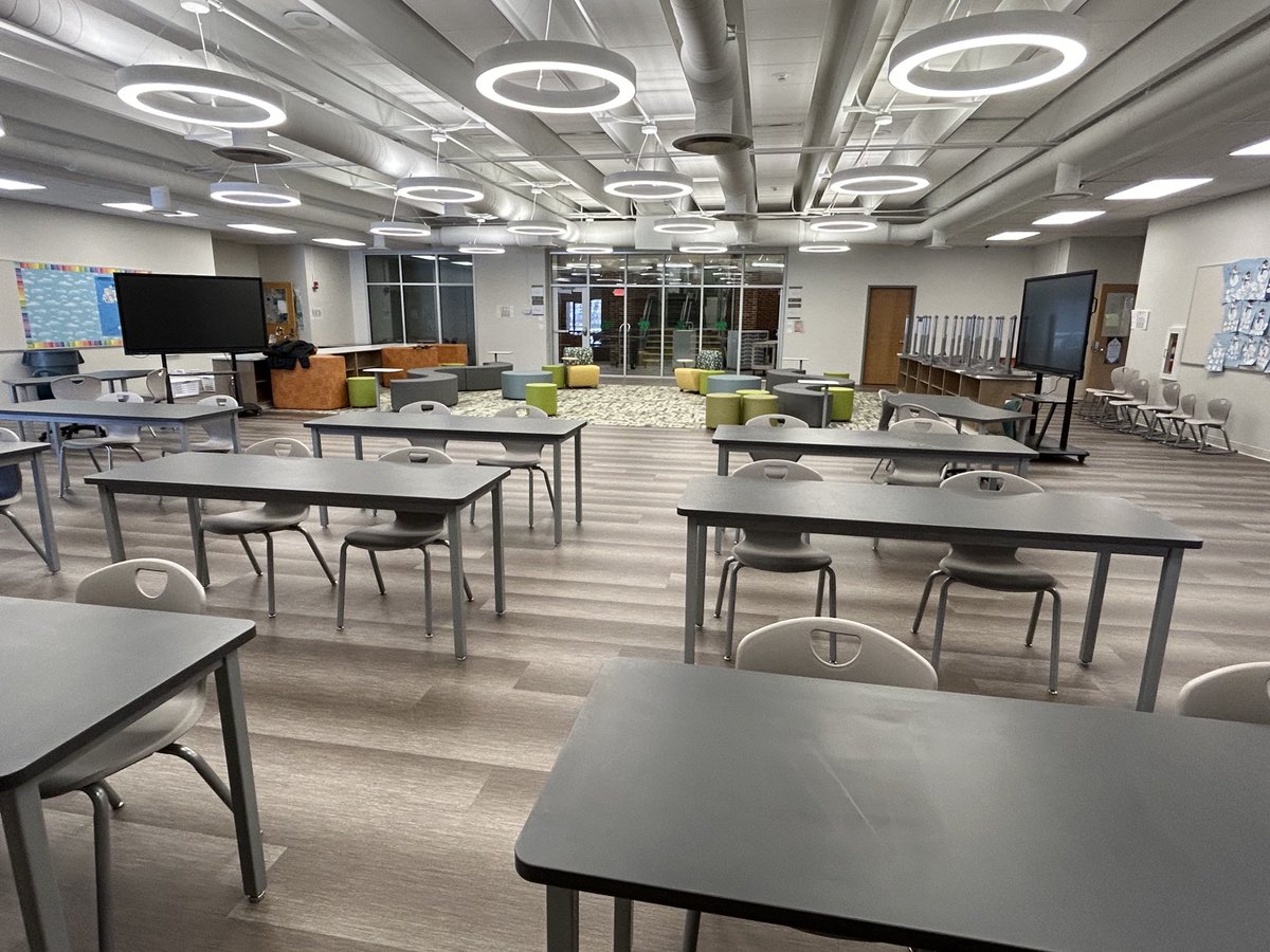 Mayfield_Center's tweet photo. New Year, New Furniture!  Excited to hear the buzz as our students and staff return to see all of our newly updated spaces tomorrow! #luckytobeacyclone #mychoicemayfield https://t.co/hpJmeKHcHm