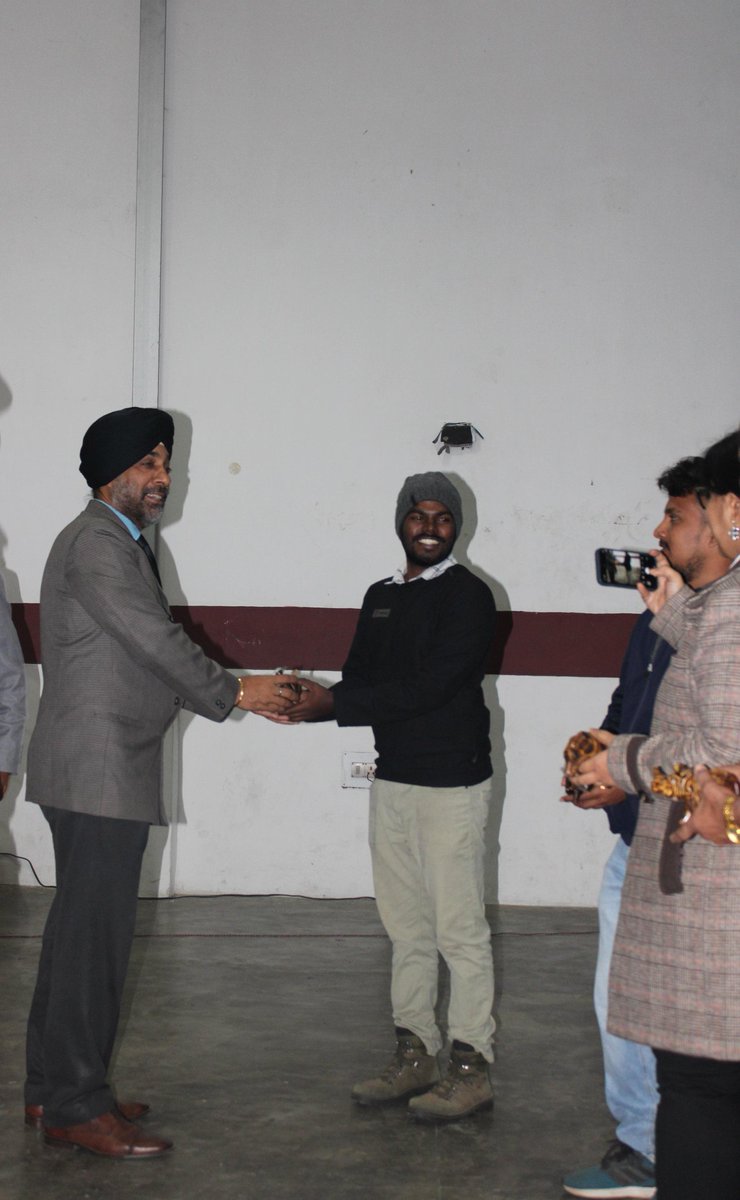 nccner's tweet photo. Gp Cdr Tezpur Gp NCC interacted and felicitated members of the EXPA team on successful completion of the two day CADET pgme at NER EBSB #UttarPurabEktaShivir. Thanks EXPA for empowering our youth with crucial all round development skills! @HQ_DG_NCC @expacadetprogr1 https://t.co/fzA9hge2fG