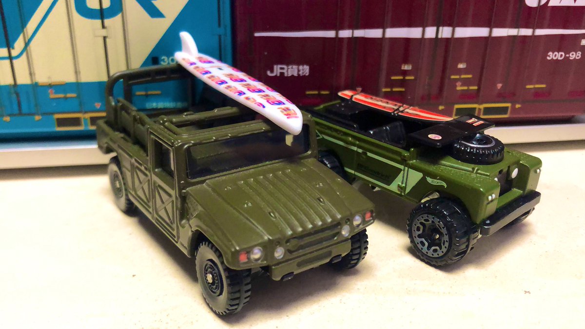 porschegmbh's tweet photo. @onuman_z51 #LANDROVER #highmobilityvehicle
#トミカ #ホットウィール
サーフボード載せてみました
ロングボード長すぎますけどカッコよくできました https://t.co/8P2xfQyXqL
