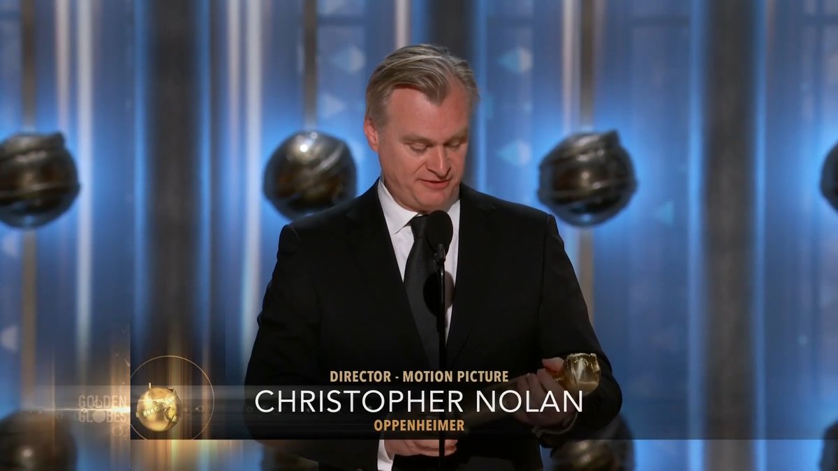 HabisNontonFilm's tweet photo. Christopher Nolan menang Best Director! 

Speech-nya emosional karena dia bilang terakhir kali dia naik panggung dan pegang piala itu waktu wakilin Heath Ledger yang menang Best Supporting Actor. 😭

Sangat sangat layak! 👏

#GoldenGlobes https://t.co/aelQbOllqI