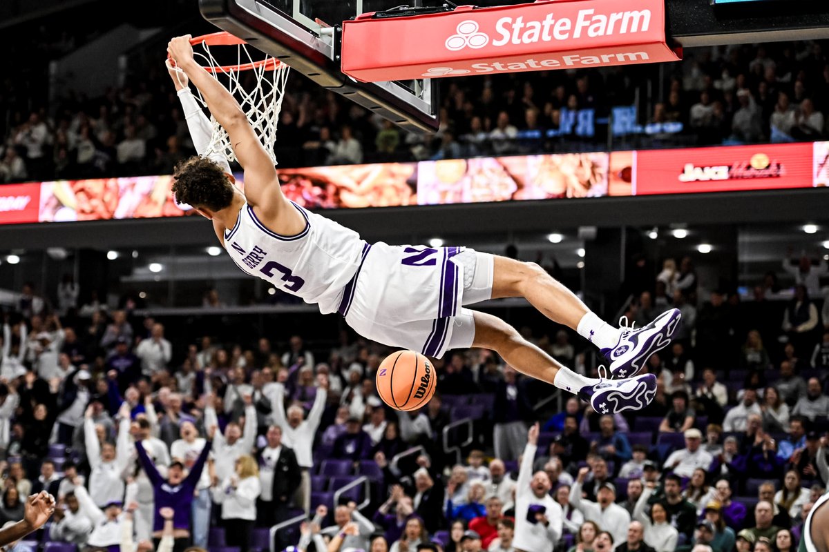 NUMensBball's tweet image. FINISH.