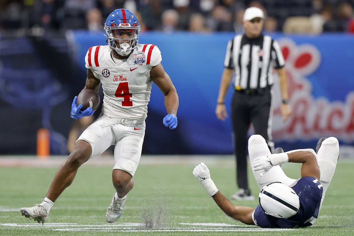 freddy2chains's tweet photo. BREAKING: Former Ole Miss RB Quinshon Judkins has committed to Ohio State

The 5'11 210lb RB had two 1,000+ yard seasons for the Rebels

He will have 2 years of eligibility remaining https://t.co/UY8PRPnGlf