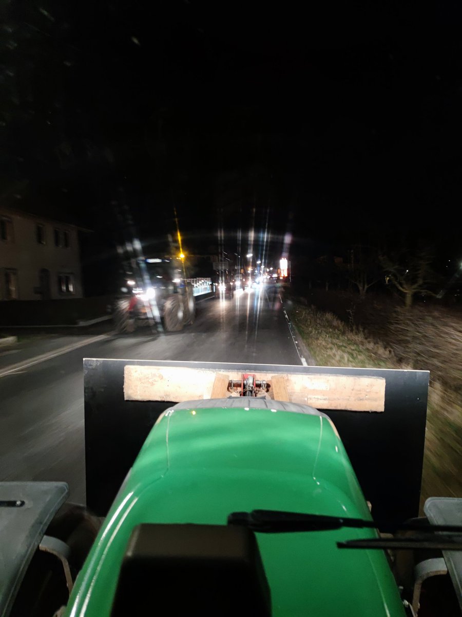 Mohikaner88's tweet photo. Guten Morgen #Landwirte und #Pleps  bis #Bitcoin die Probleme dieser Welt löst, solange auf diesem Weg. Es lebe die verdammte #Freiheit https://t.co/p2uaJy5FJ9