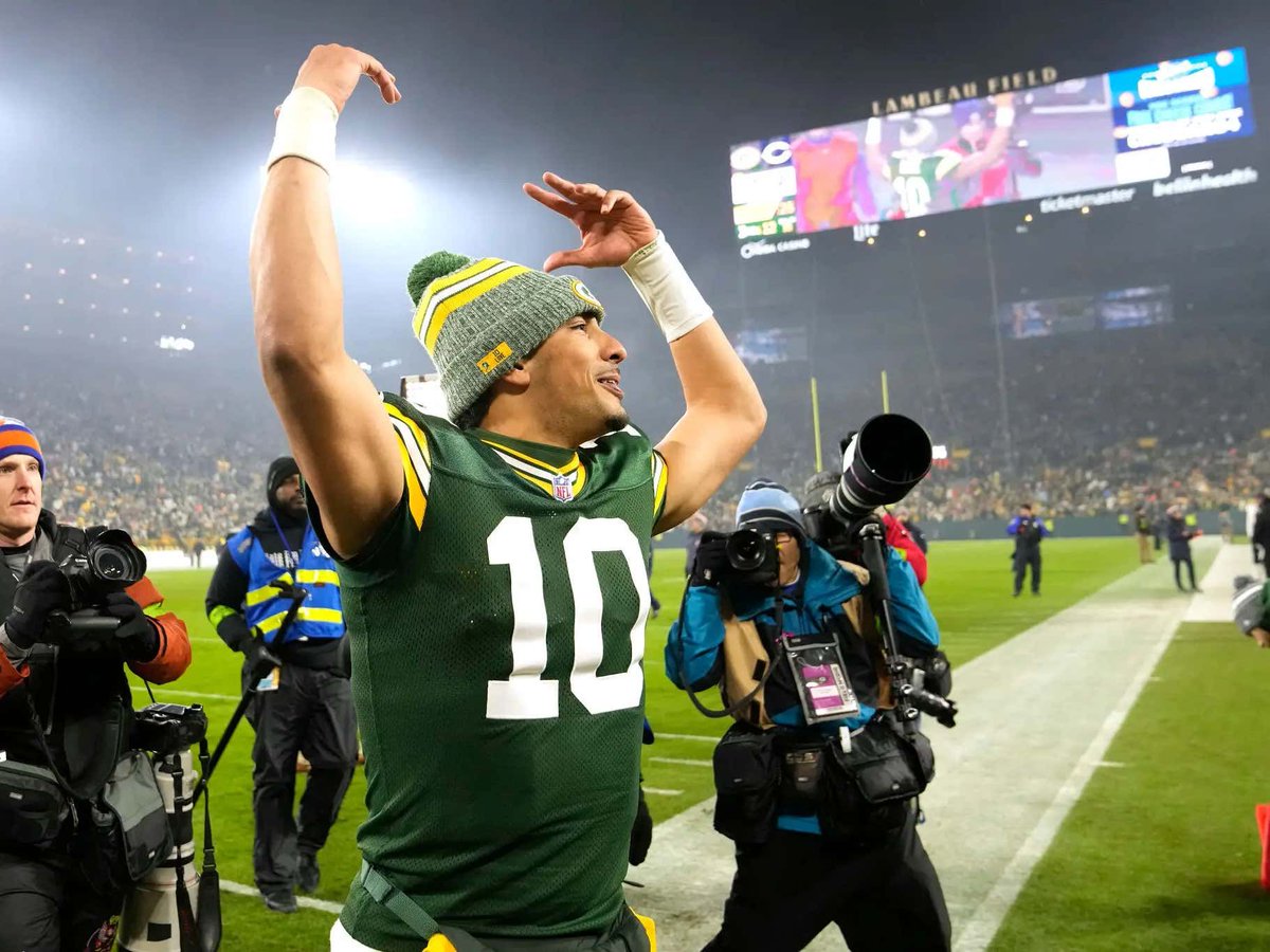 In Year One As The Guy, Jordan Love Took The Youngest Team In Football To The Playoffs And Maintained Full Ownership Over The Bears barstoolsports.com/blog/3499166/i…