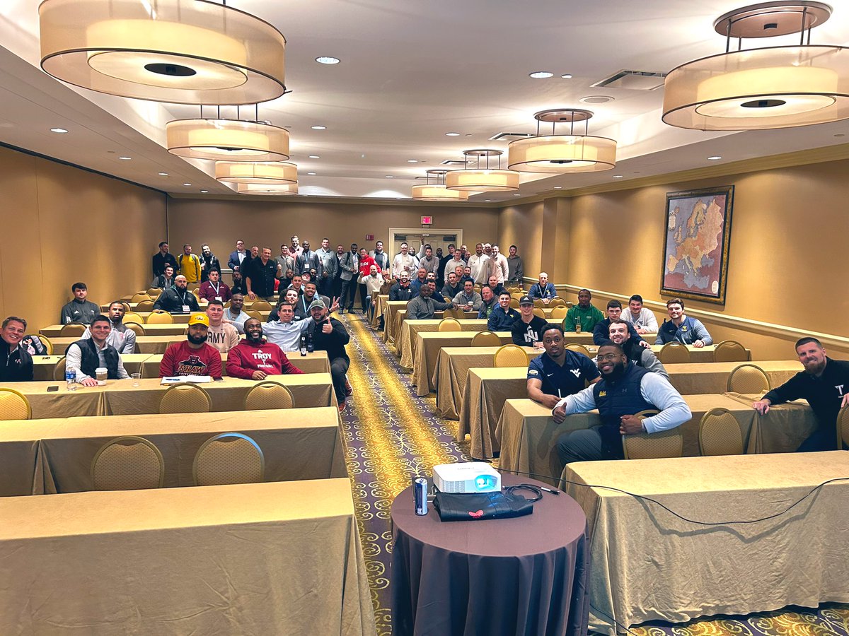 GeradParker1's tweet photo. Biggest crowd yet at the #RATSession
What a great job by our presenters: @Coach_Carbine @Coach_NBurton @AshtonDerico @GunterBrewer @WMUCoachEspo
Thanks for all the support to honor the late, great Phil Ratliff! https://t.co/G0IzTRSiri