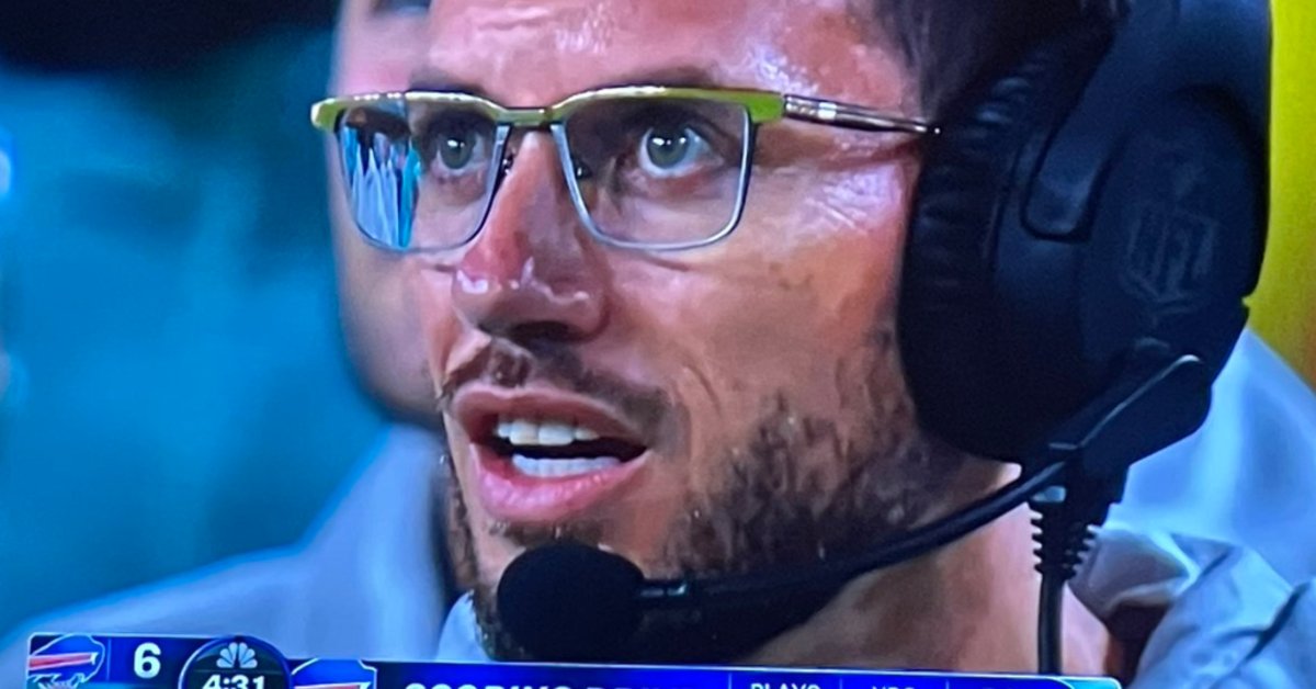 RonBohning's tweet photo. Josh Allen Tosses Touchdown So Improbable It Turned Dolphins’ Mike McDaniel Into a Meme https://t.co/a2l5PfzES9 #ExtraMustard #NFL https://t.co/Qe8cICTT9x