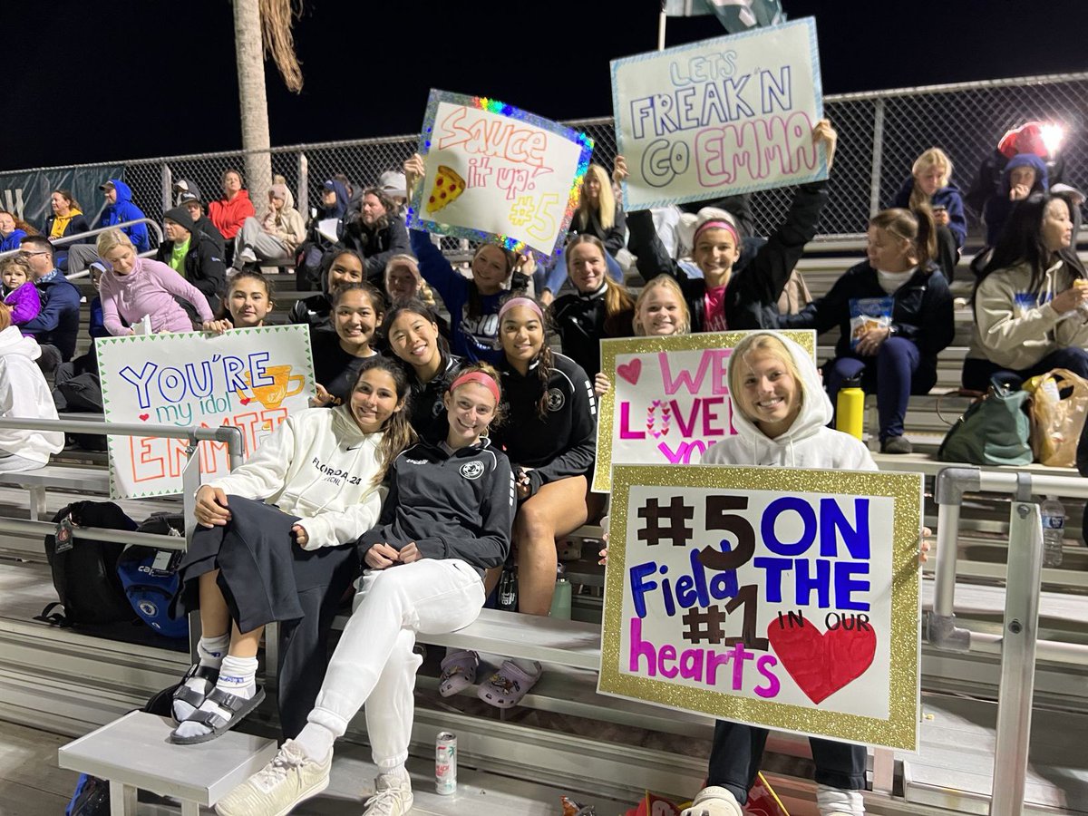 AhfcO7gecnl's tweet photo. 07s at the ECNL National Selection Game tonight supporting @EmmaLovell2025 

We go again tomorrow 
12pm / Field 2 
Come watch us play!
#ahfcfamily #ahfcpride
@ImYouthSoccer @grtorres @PrepSoccer https://t.co/zlV8P9AHoB