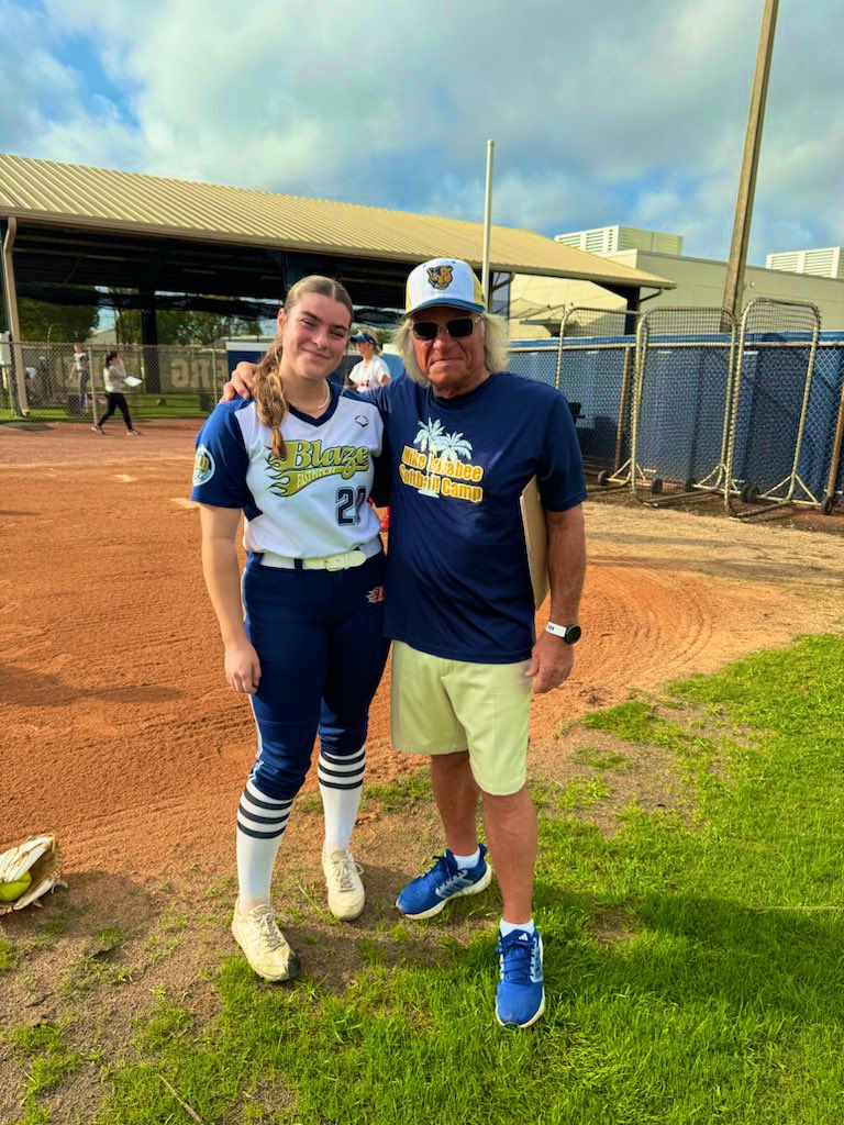 Leala Kloewer (@lealakate_2025) on Twitter photo Thank you to <a href="/FIUSoftball/">FIU Softball</a> for putting on such a great camp! As always, it was so much fun and I was able to take lots of information back to Texas with me!
Paws Up! 🐾 Thank you to <a href="/FIUSoftball/">FIU Softball</a> for putting on such a great camp! As always, it was so much fun and I was able to take lots of information back to Texas with me!
Paws Up! 🐾