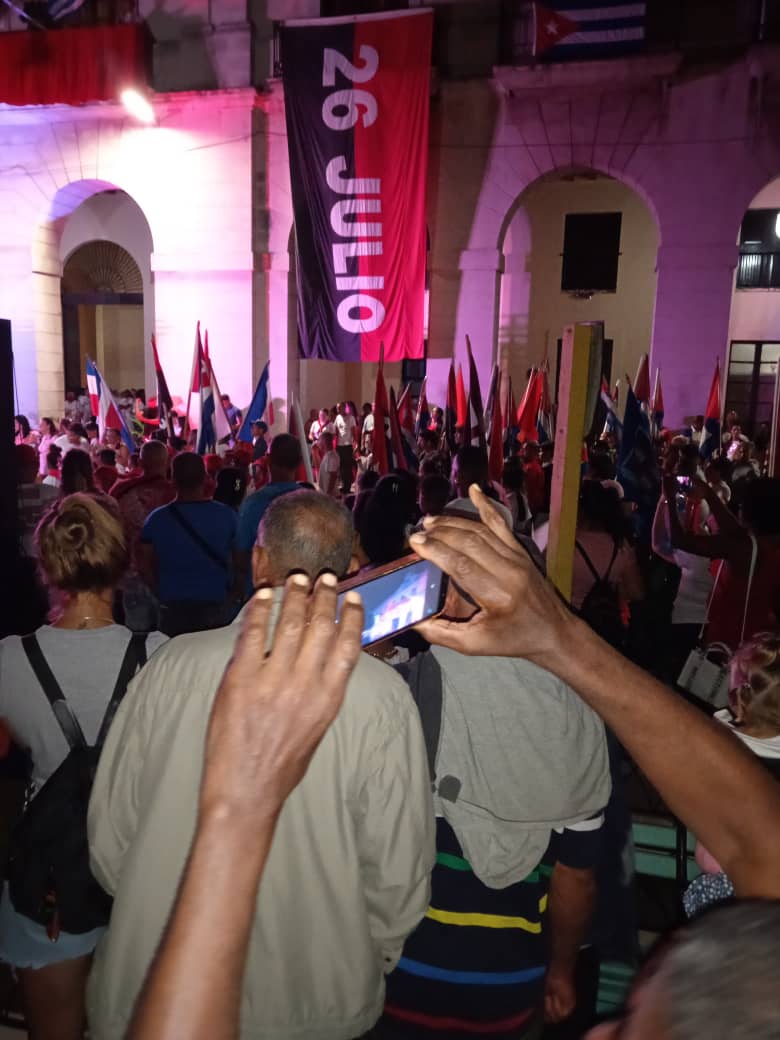 filialmatanzas's tweet photo. La caravana de La Libertad en la Provincia de Matanzas. El Parque de la Libertad fue el escenario donde se enarbolaron insignias patrióticas en conmemoración del 7 de enero de 1959.
#EneroDeVictorias
#CaravanadelaLibertad
#MatancerosEnVictoria
#CopextelPresente
#FidelVive https://t.co/KbfzQ4wVZ0