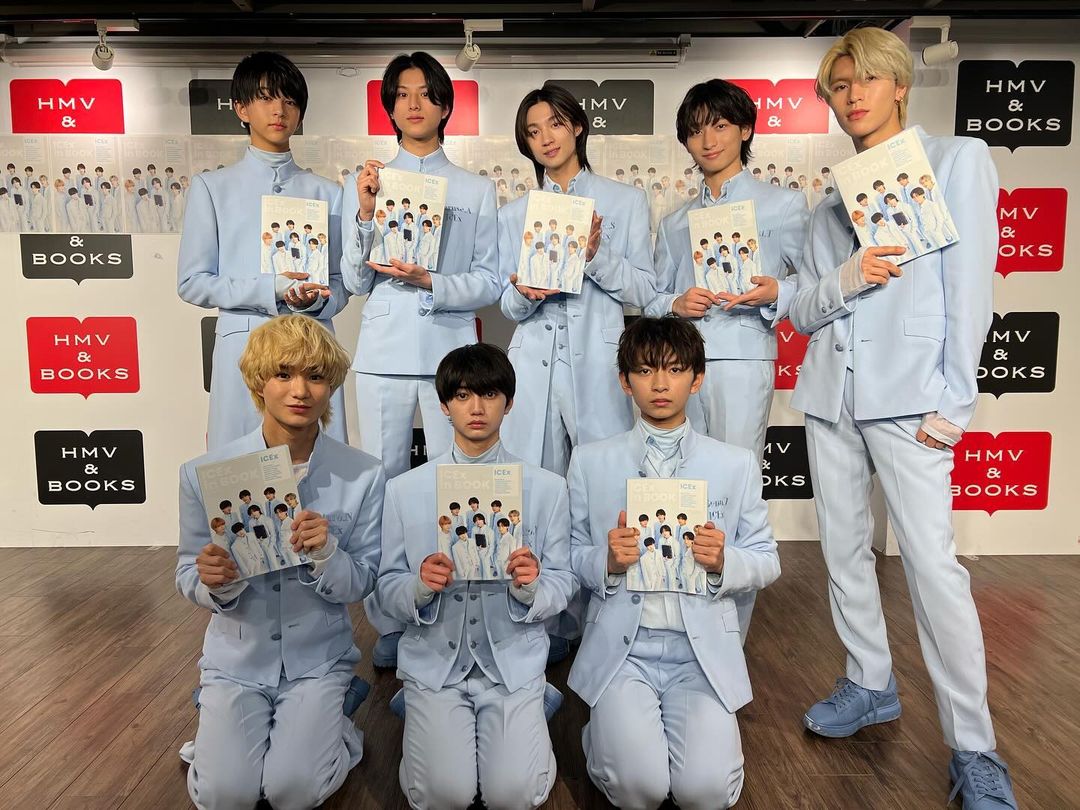 ICEx's first-ever photo book is out! 📘✨

Shot in both Korea and Japan, this photo book captures various expressions from the eight members, from a bit of nostalgia to the present. It's filled with behind-the-scenes shots taken by the members 🧊