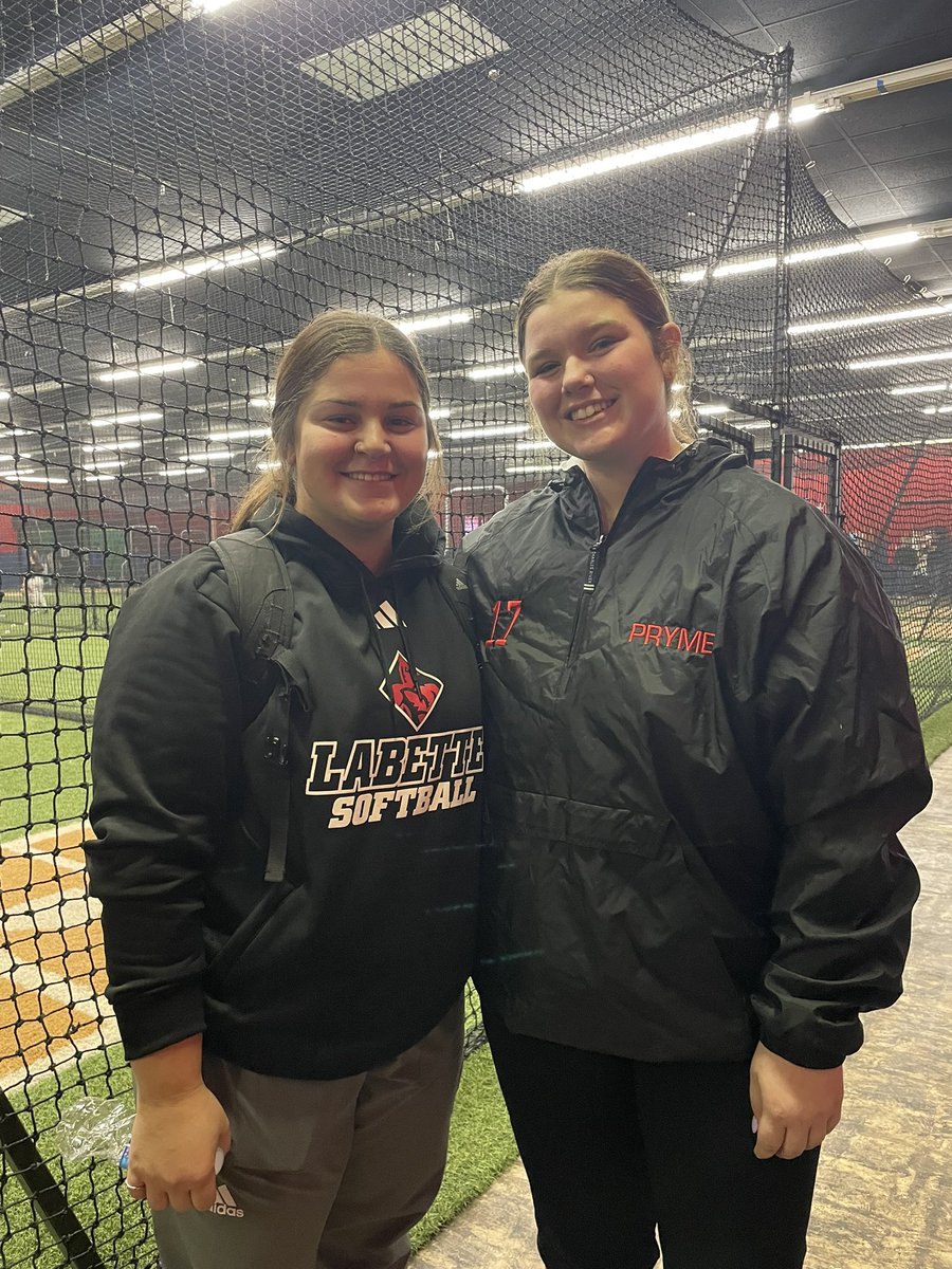paitonhedges2's tweet photo. Had such a great time at camp today!! I appreciate all the coaches that came out! @CoachHill_ESU @CoachAnthony31 @CCRoughridersSB @LCCSB https://t.co/kwbCT7Qssf