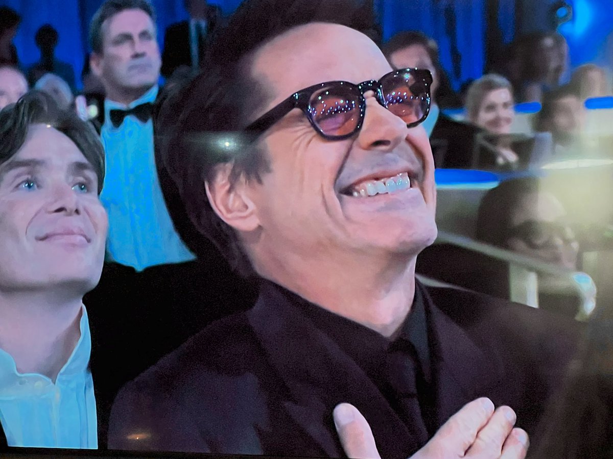 RccShashank's tweet photo. Robert Downey Jr. fan girling for Christopher Nolan and universal studios is all the indication you need to know he’s never coming back to Playing Iron Man. Marvel studios can never give him this much joy in his career. Oscars are next.!!! 

#Oppenheimer #GoldenGlobes https://t.co/VhJY29t5AF
