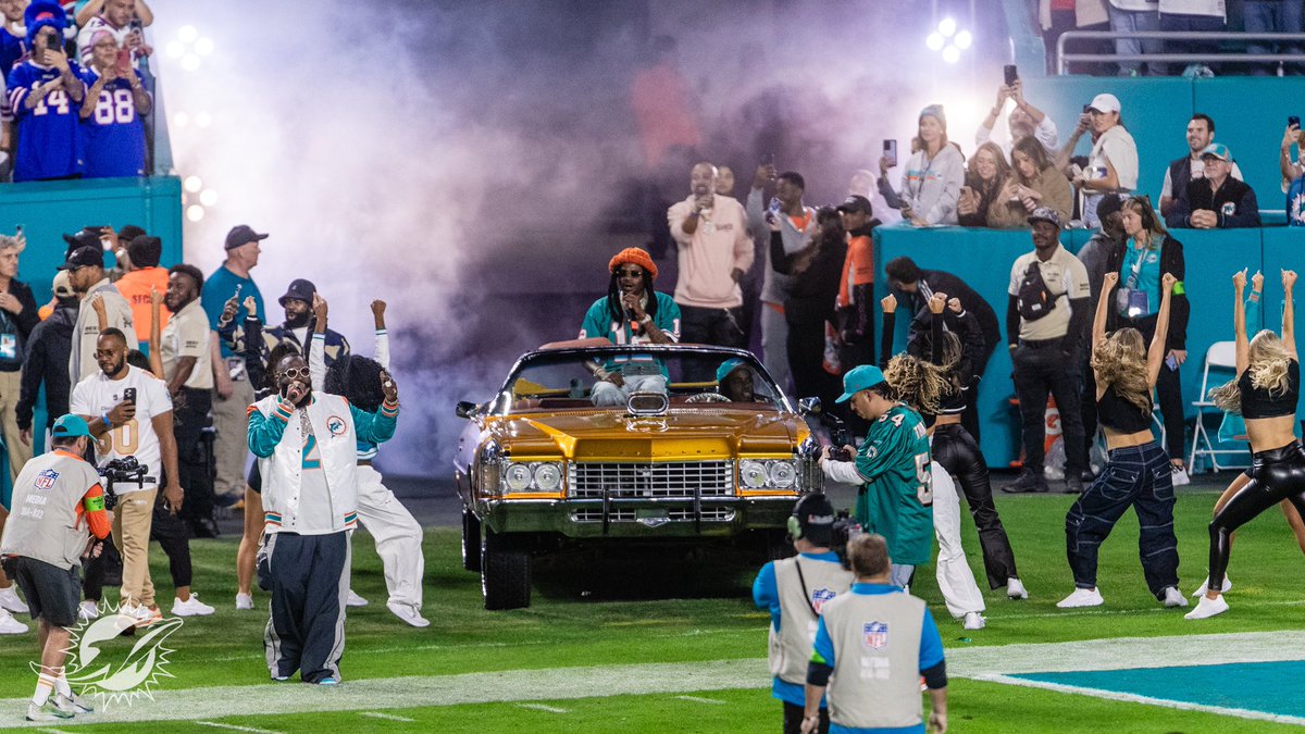 HardRockStadium tweet picture