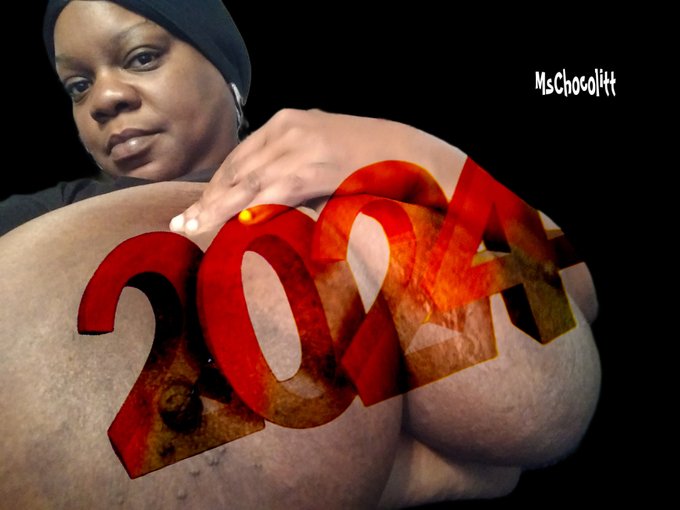 💋😘🍫 https://t.co/kOcAliiEGM