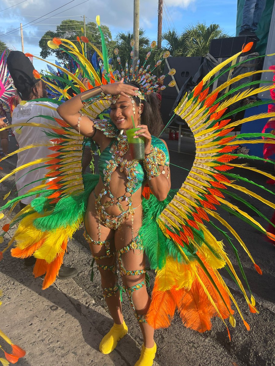 xDestinyDanielx's tweet photo. Regal✨🤸🏽‍♀️ https://t.co/XRUbEX6rG0