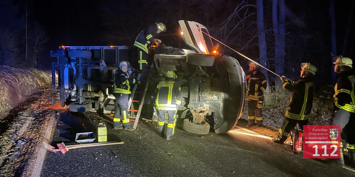 ffschfeld's tweet image. 📟 08.01.2024 03:38 Uhr - Verkehrsunfall, #K17 Wippershain in Richtung Bad Hersfeld. Die Feuerwehren Wippershain, Schenklengsfeld und Landeck waren im Einsatz.