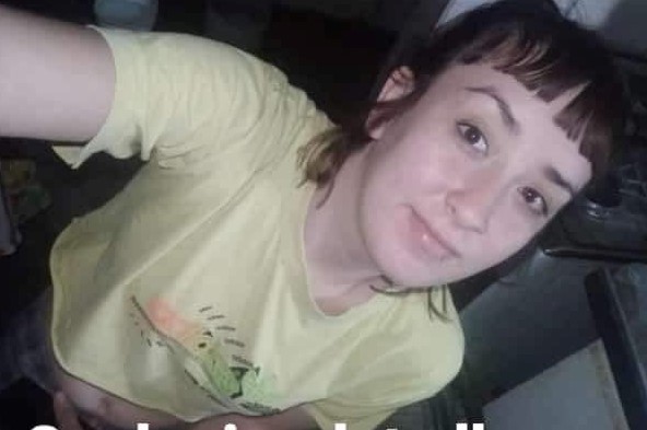 #URGENTE  BÚSQUEDA EN TIEMPO REAL #MENDOZA
Oriana Ríos Pavez desapareció el 7/1/24 en la ciudad de Mendoza. Tiene el celular apagado. Vestía remera negra, pantalón corto negro y mochila gris y negra. Avisar #Urgente al ☎️2617503747, 101 o 911

#Mendoza