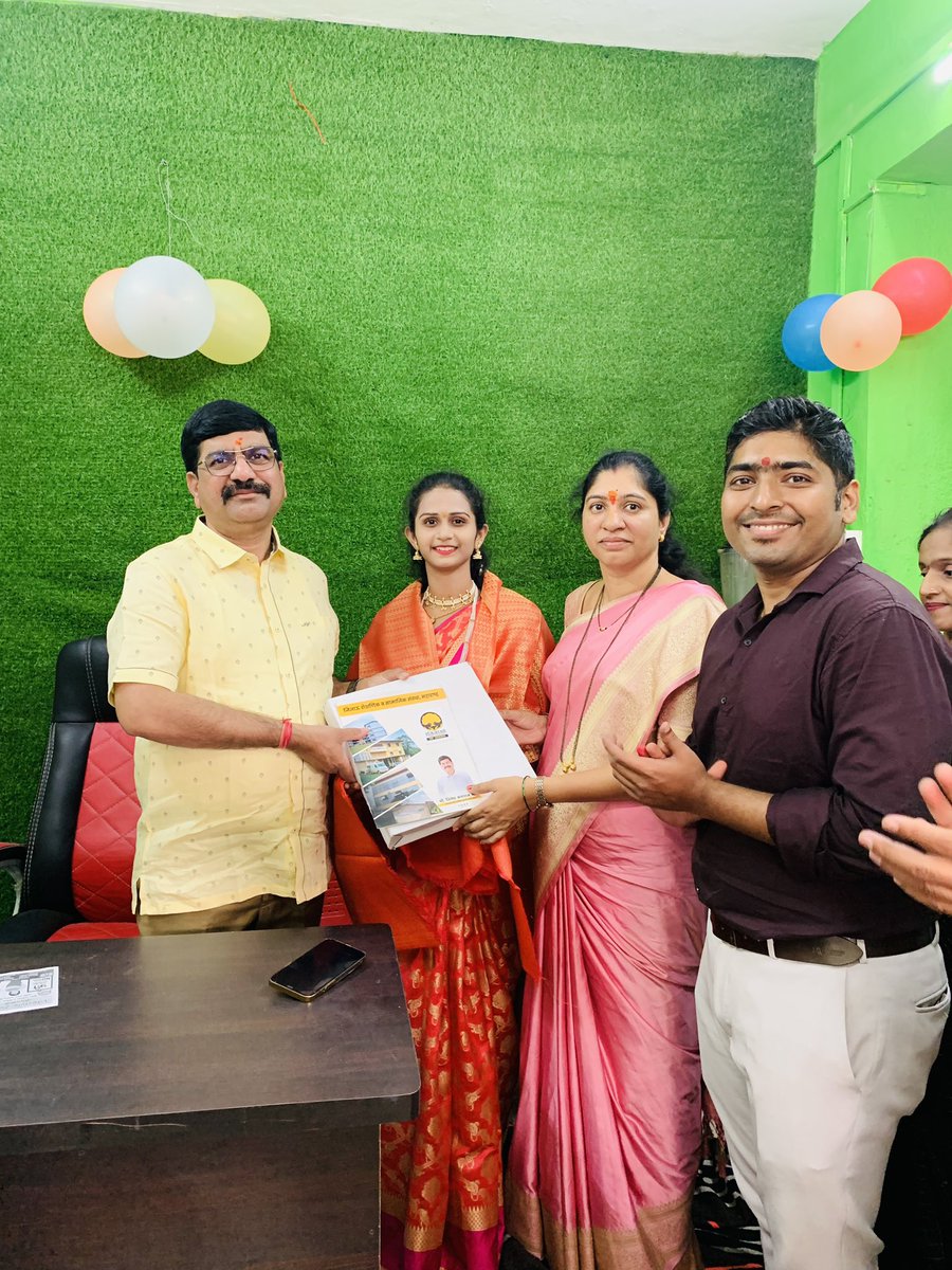 MonikaPanve's tweet photo. जिजाऊ शैक्षणिक व सामाजिक संस्थेचे संस्थापक मा.निलेश सांबरे साहेब यांच्या उपस्थित लाइफ़स्टाईल झोन,जीवनशैली कम्युनिटी सेंटर चे उद्घाटन मोठ्या आनंदाने पार पडले. 
.
#jijauforbhiwandi #जिजाऊ_एक_आधारवड #lifestylezone #NileshSambare #jijauforall #opping #clinic #health https://t.co/uHRK2bB97o