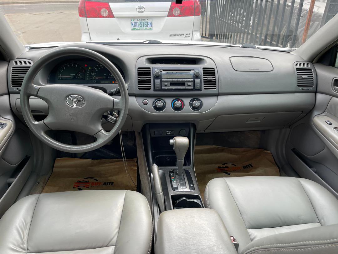 kingofthekoast's tweet photo. @Carsnationn 04 Camry
4.4m slightly negotiable 
Lagos. https://t.co/VU7qFy0sCt