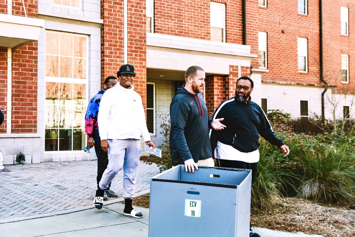 Krissy Jones tweet media