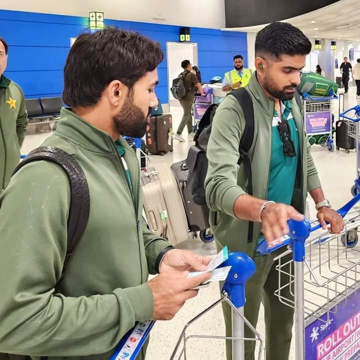 King arrives in Auckland. 🛬

#PAKvAUS #PAKvNZ #BabarAzam𓃵