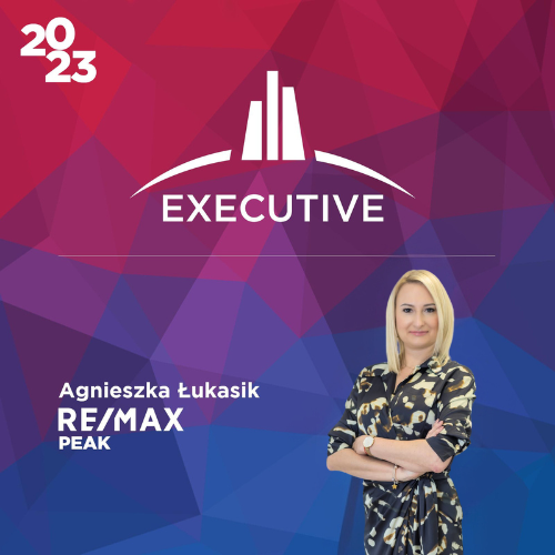 REMAXPeak's tweet photo. 𝗖𝗹𝘂𝗯𝘆 𝗥𝗘𝗠𝗔𝗫 𝘇𝗮 𝟮𝟬𝟮𝟯 𝗿𝗼𝗸 - 𝗽𝗼𝗱𝘀𝘂𝗺𝗼𝘄𝗮𝗻𝗶𝗲
Marzena Weiss-Wojtczak - Agent nieruchomości 100% Club 2023
Agnieszka Łukasik - Agent nieruchomości Executive Club 2023
Agnieszka Lik - Agent nieruchomości Executive Club 2023
#remaxeurope #remax #remaxpolska https://t.co/ZOFd8owGPF