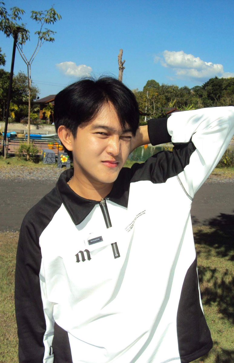 ได ได๋ tweet media
