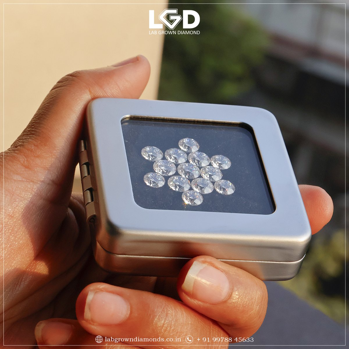 LabGrownDiamon2's tweet image. Round and radiant, lab-grown diamonds shine as a beacon of conscious luxury.

For inquiries:
Call 📞 : +91-9978845633
Visit : labgrowndiamond.co.in
☟ WhatsApp Below ☟
api.whatsapp.com/send/?phone=91…

#roundshape #labcreated #cvd #hpht #labgrowndiamonds #purelab #solitairediamond